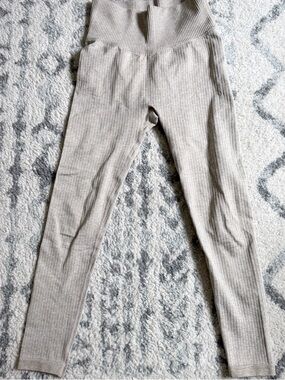 Seamless leggings